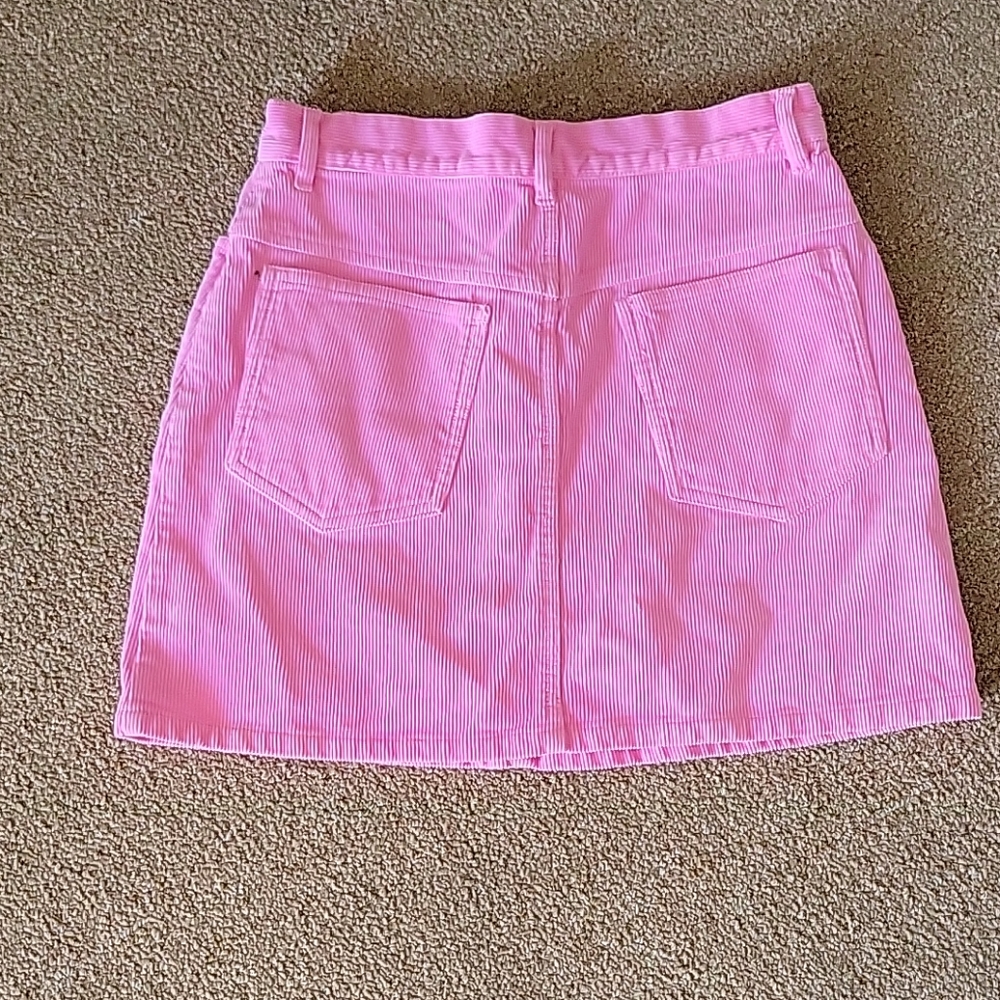 Mini skirt - Picture 2 of 4